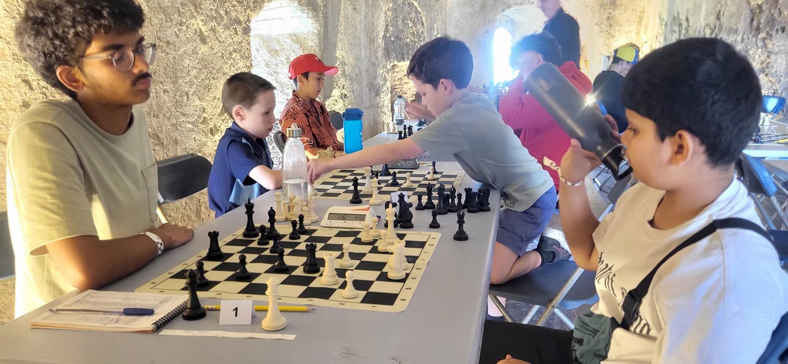 chess_at_the_castle2